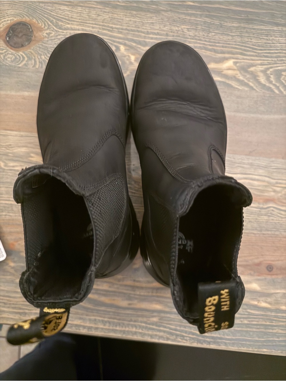 Dr. Martens Black leather Chelsea Slip-On Boots with Heel Tabs size 37 US 6 or 7 - Picture 10 of 11